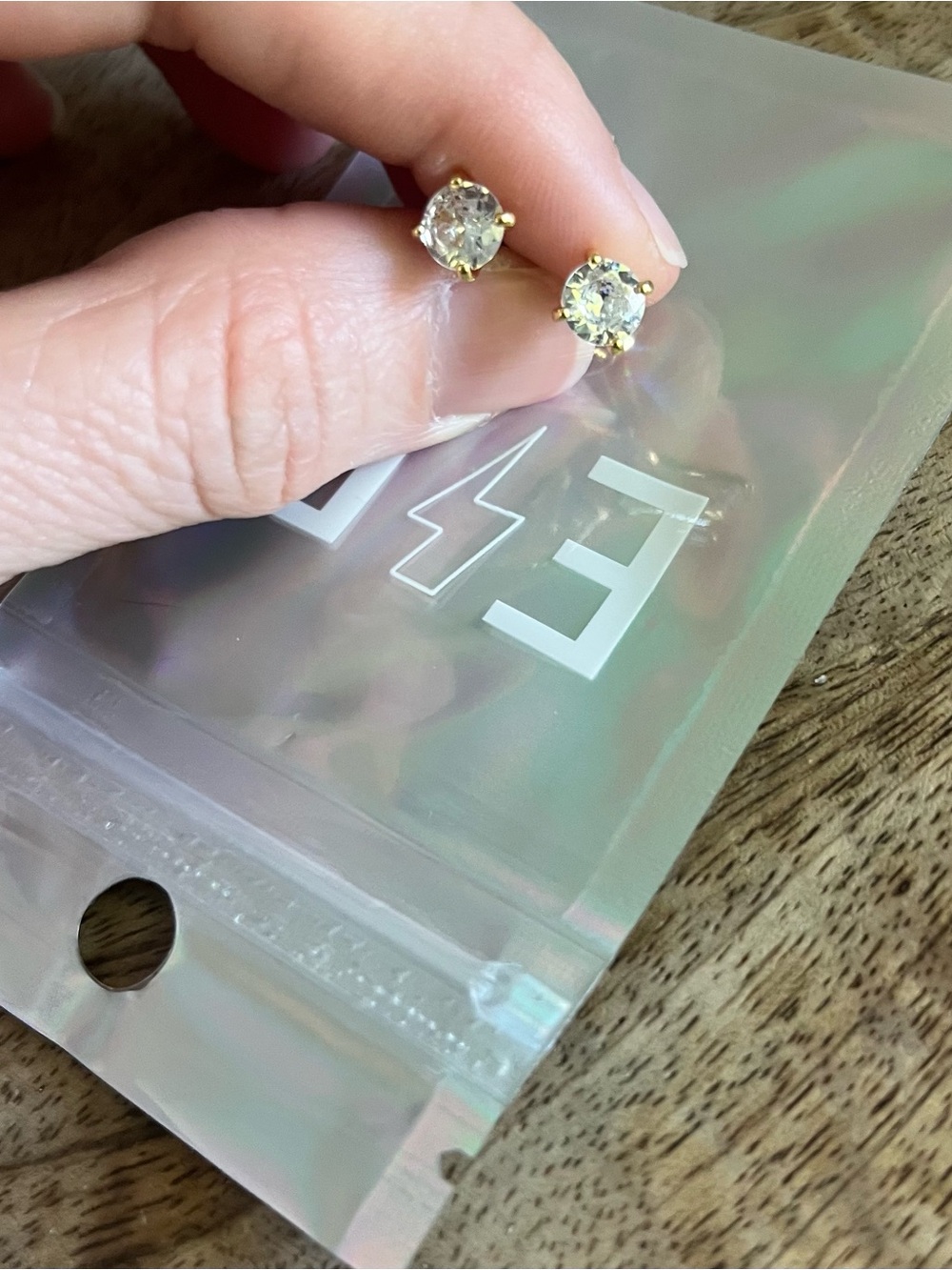 Electric Picks perfect studs - Picture 4 of 5